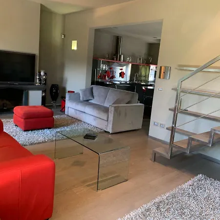Exclusive Loft 300mt By The Sea Dei Marmi ヴィラ *