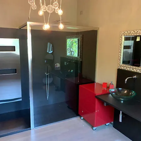 Exclusive Loft 300mt By The Sea Dei Marmi フォルテ・デイ・マルミ
