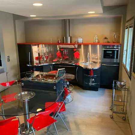 Villa Exclusive Loft 300mt By The Sea Dei Marmi *