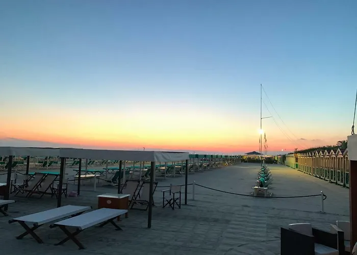 Exclusive Loft 300mt By The Sea Dei Marmi * Форте-дей-Мармі