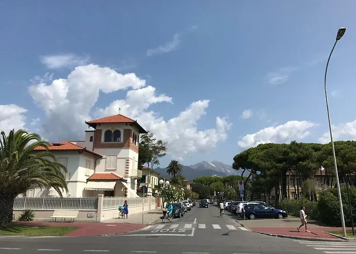 Exclusive Loft 300mt By The Sea Dei Marmi 빌라 *